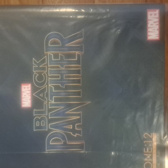 Closet clearance - Picture 2 of 6